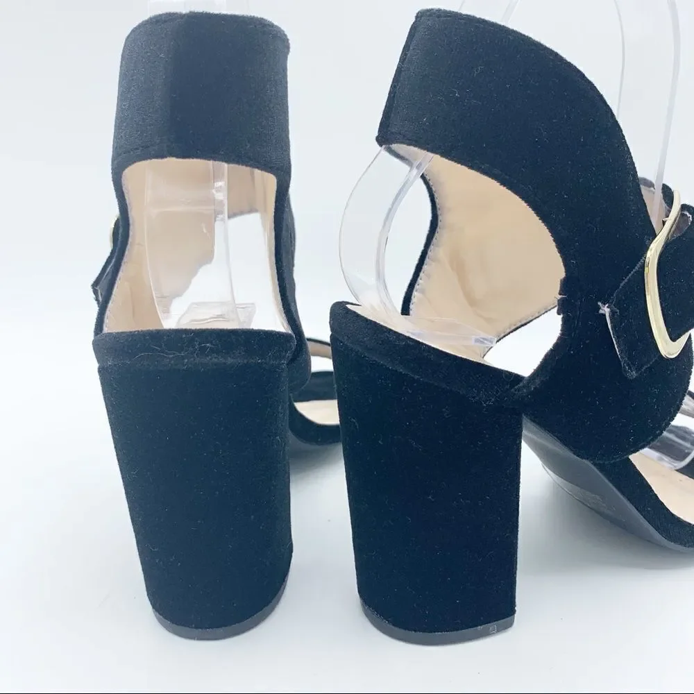 Qupid Women’s Velvet Wide Strap Chunky Heel Sandals‎ in Black Sz 7